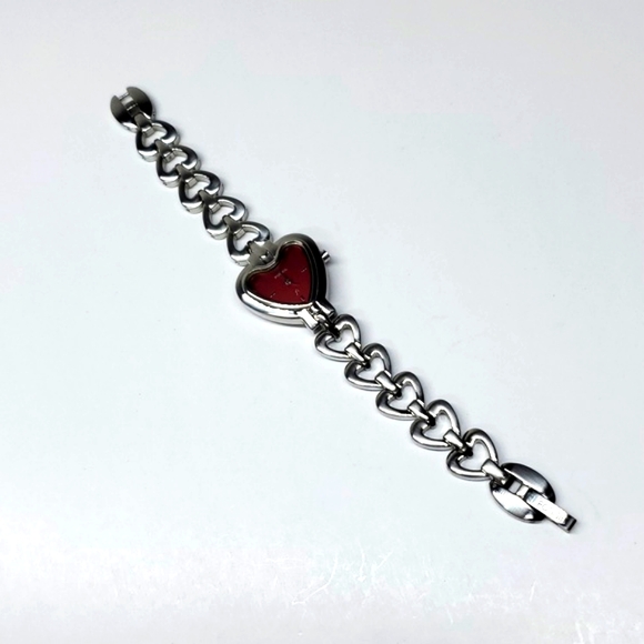 Rare Vintage Fossil ES-9765 Heart-Shaped Red Dial Silver Watch - Picture 3 of 9